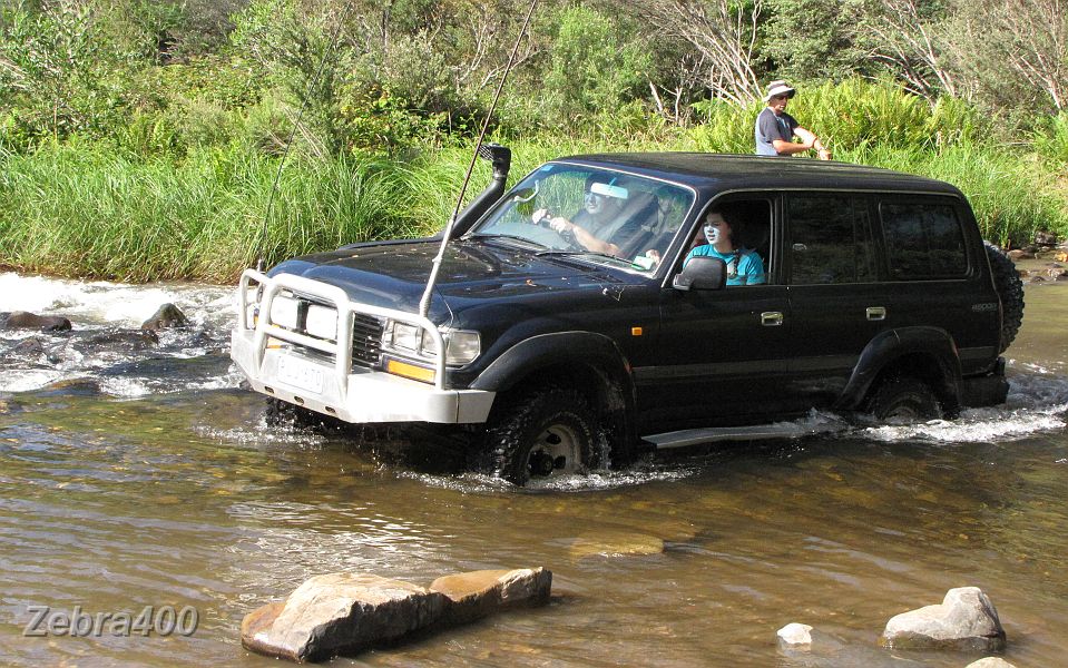 07-Iceman finds the right line to exit the Thomson River.JPG